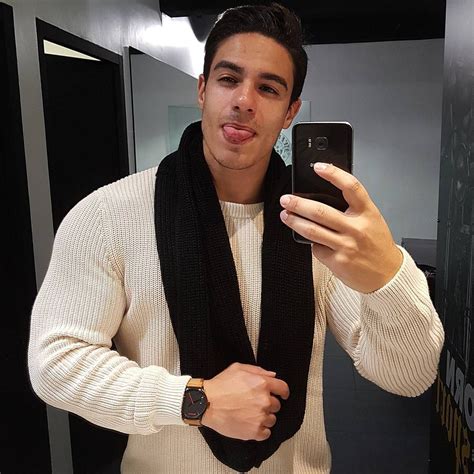 Lolo (@loic.
